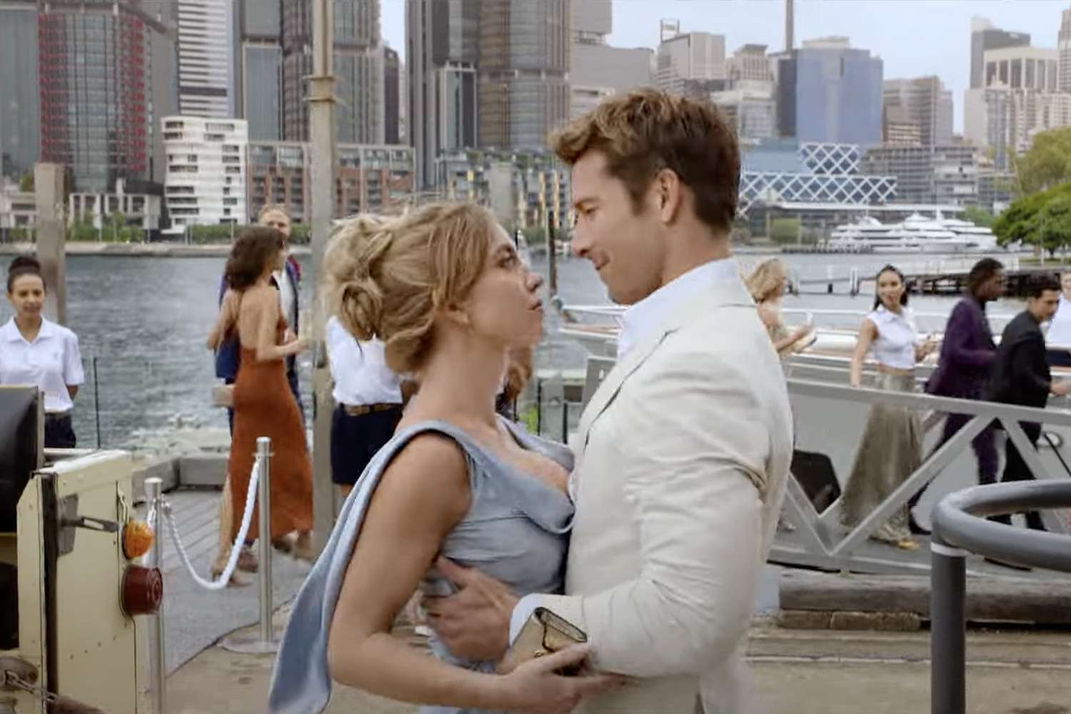 Done Dirty Down Under: Charming Leads of Anyone But You Trapped in  Australia and Bad Script Together | Silver Screen Capture